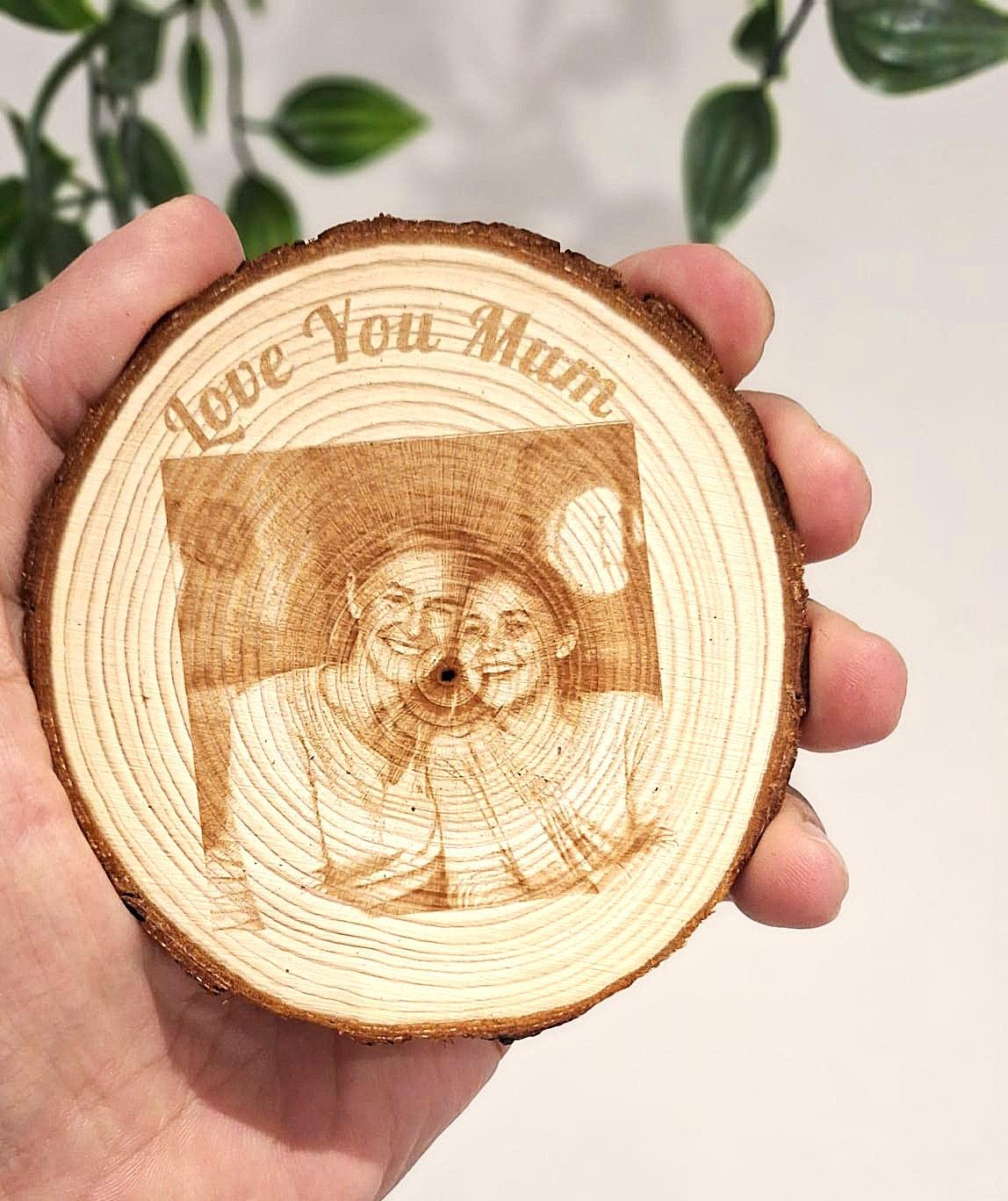 Mother's Day Gift - Laser Engraved Round Plaque - Custom Wood Mum Present - Epic Entertainers