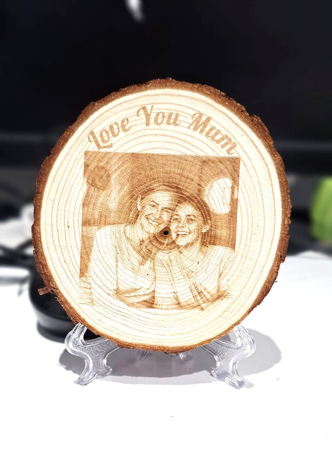 Mother's Day Gift - Laser Engraved Round Plaque - Custom Wood Mum Present - Epic Entertainers